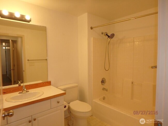 Building Photo - 18621 Blueberry Ln