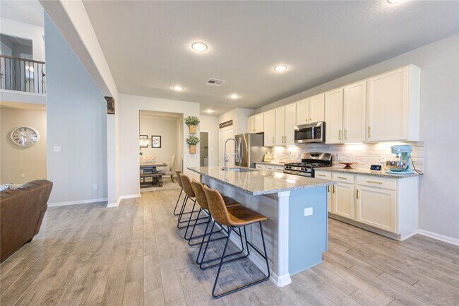 Building Photo - 5439 Rustic Ruby Dr