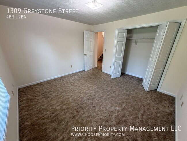 Building Photo - 1309 Greystone St