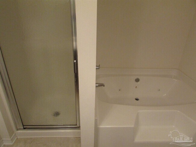 Building Photo - 396 Tree Swallow Dr