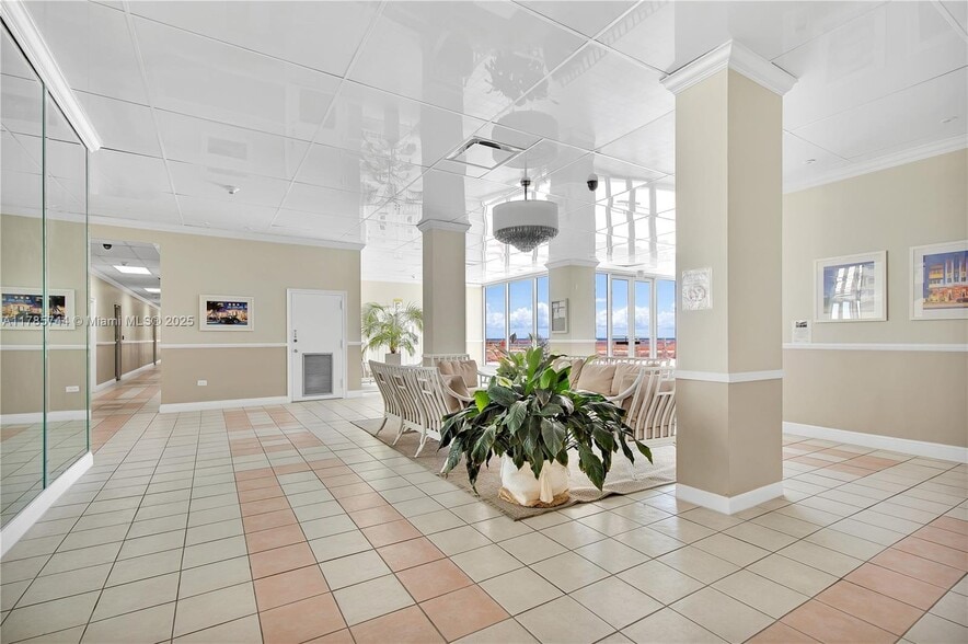 Building Photo - 7135 Collins Ave