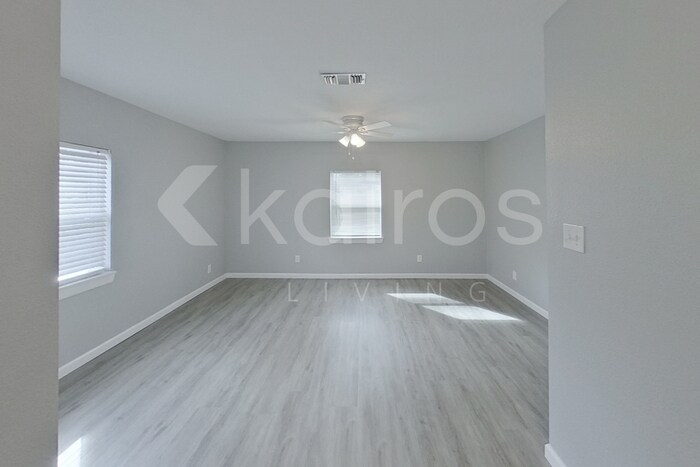 Building Photo - 10405 Barada St