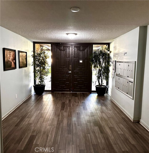 Building Photo - 120 S Sierra Madre Blvd