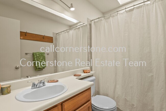 Building Photo - 8640 Boxelder Dr