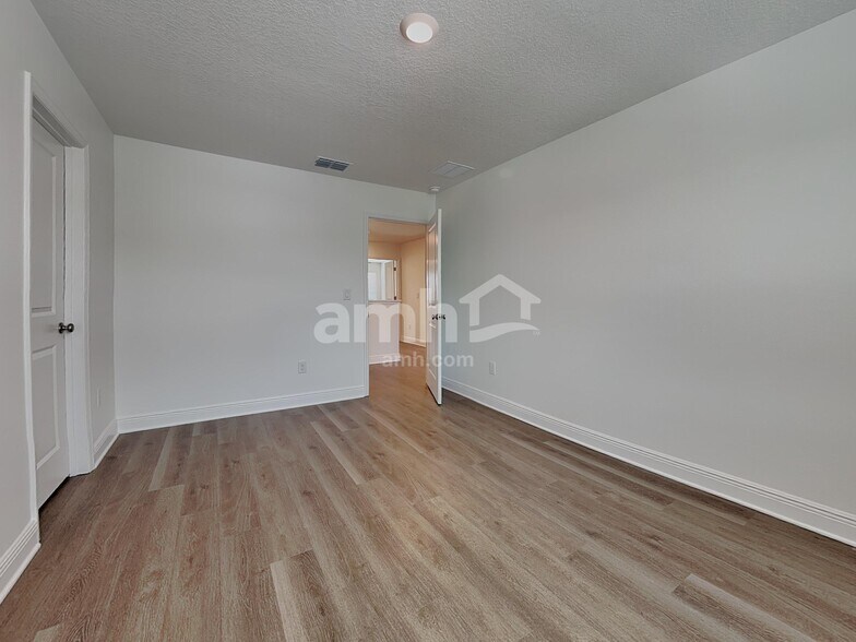 Building Photo - 6799 Atlantic Bch Ave