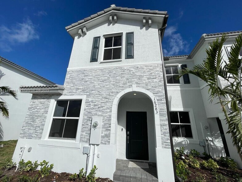 Primary Photo - 16283 SW 292nd St