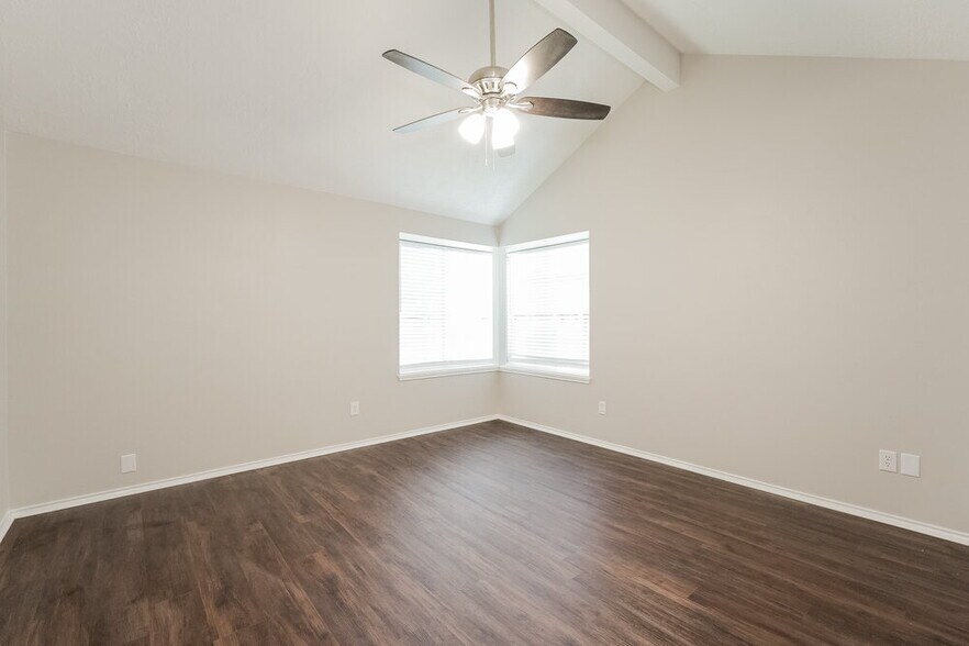 Building Photo - 2107 Musket Ridge Dr