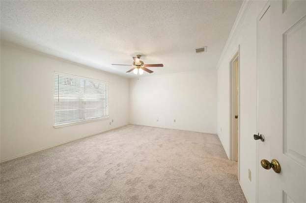 Building Photo - 1716 Huge Oaks St