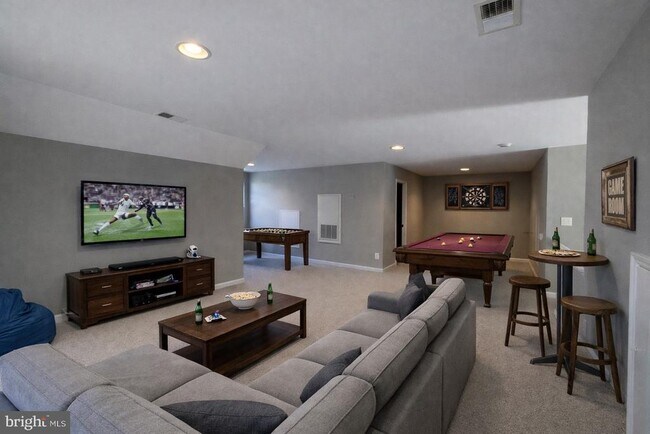 Building Photo - 12314 Tanalian Falls Ln