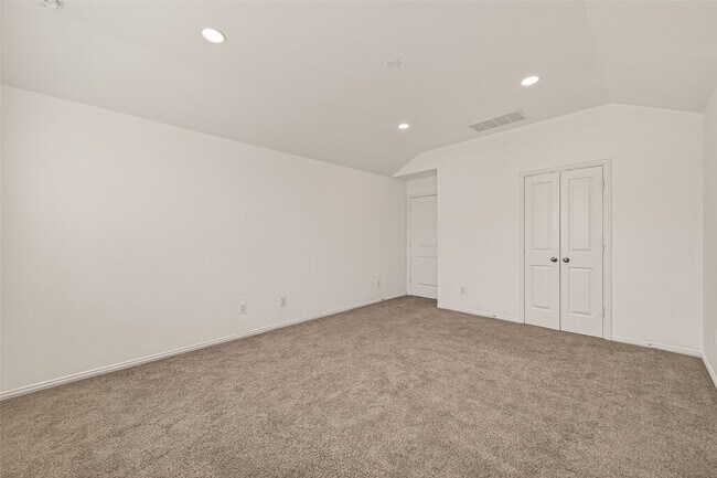 Building Photo - 16039 Cypress Farms Dr