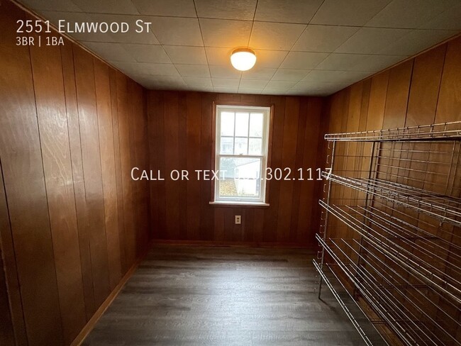 Building Photo - Three -four bedroom one bathroom home for ...