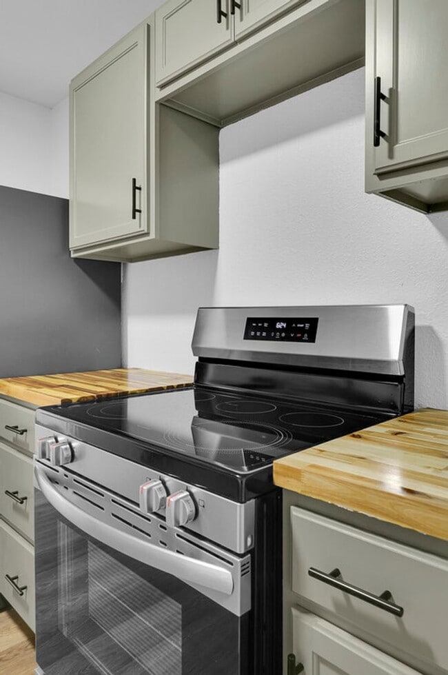 Building Photo - Beautifully maintained 2-bedroom, 1-bathroom house in Waco