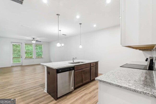 Building Photo - 1545 Salinger Ct