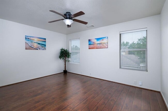 Building Photo - 29723 Sullivan Oaks Dr