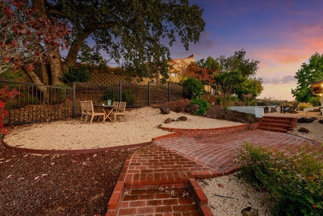 Building Photo - 4 Bedrooms, 3 Bathrooms, Cul-de-sac Location Near Silverado Country Club, Napa