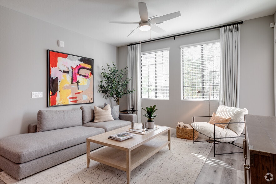 2BR, 2BA - 1,130SF - Spire Deer Valley