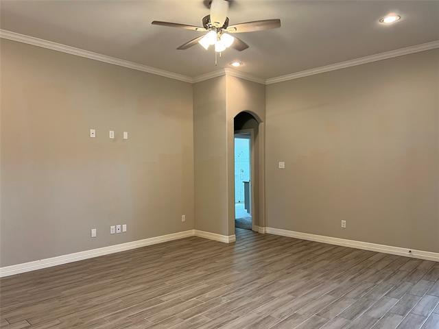 Building Photo - 148 Frank St