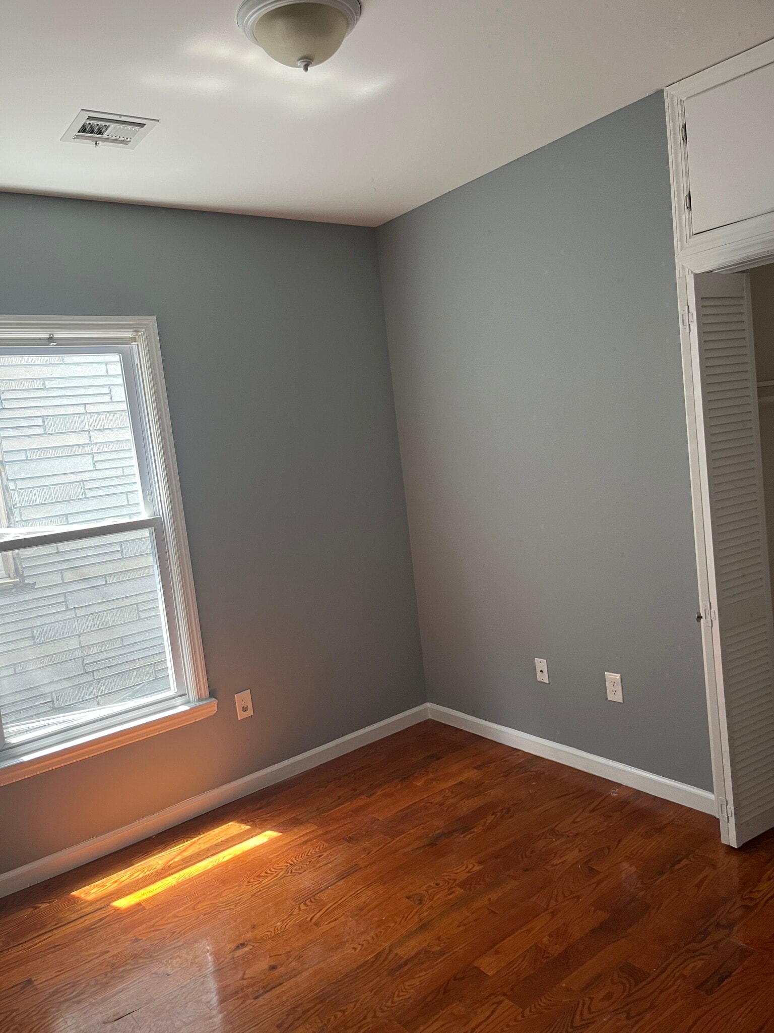 3rd Floor - 69 N 13th St