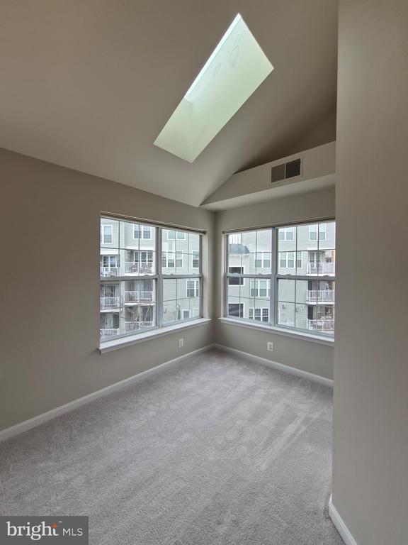 Building Photo - 5916 Founders Hill Dr