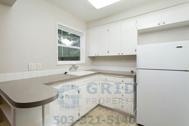 Building Photo - Charming 2 Bedrooms Home in Montavilla!