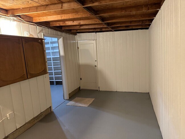 Building Photo - 4 bedroom, 1 bath Country Home for rent!  MOVE IN SPECIAL!