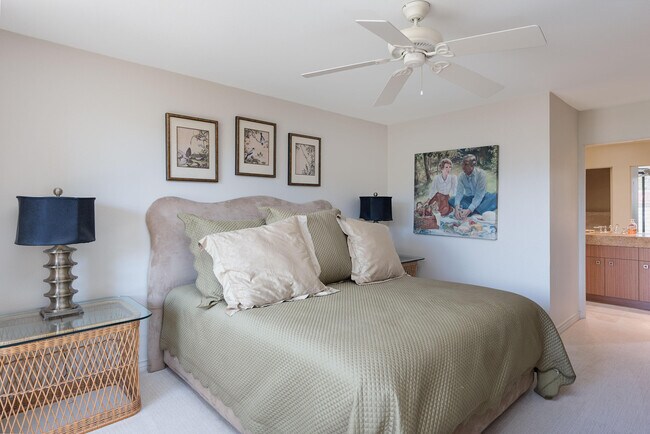 Building Photo - 3 Cornell Dr