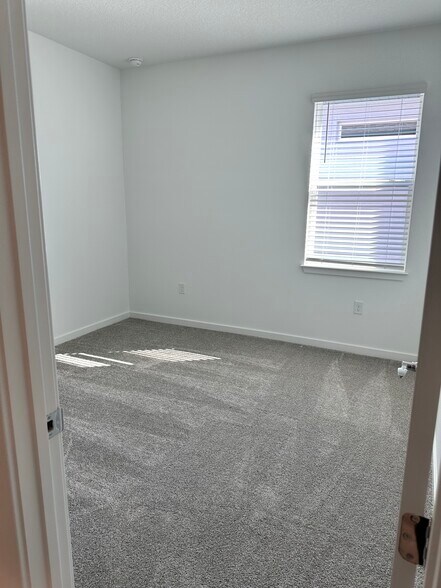 Building Photo - 4334 SW 84th St Rd