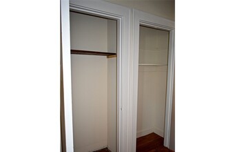 Building Photo - 415 Probasco St