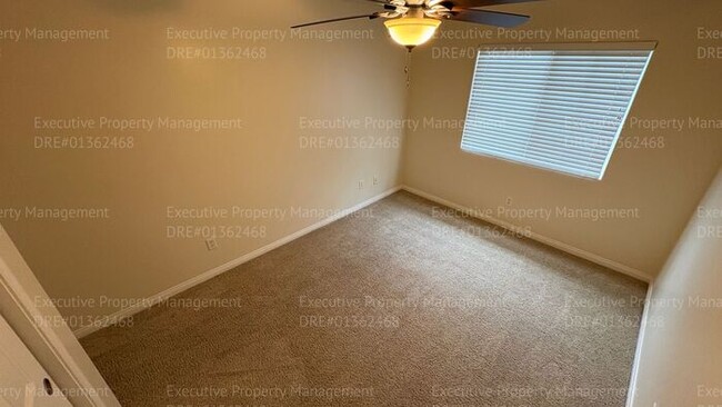 Building Photo - Spacious 4 bedroom 2 bathroom home located in the Ashton Falls community *Move In Special*