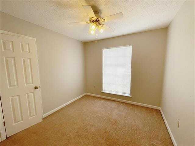 Building Photo - 128 Foxbriar St