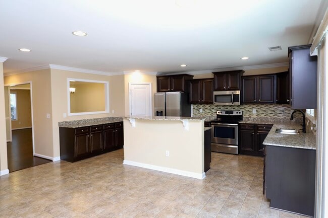 Building Photo - 1761 Nicholas Dr