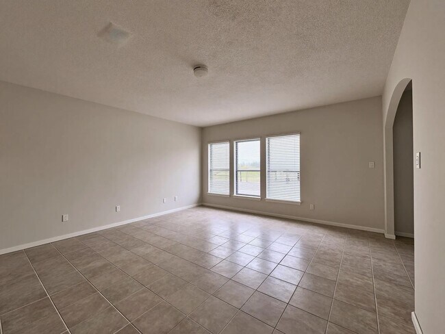 Building Photo - 13110 S Bellaire Estates Dr