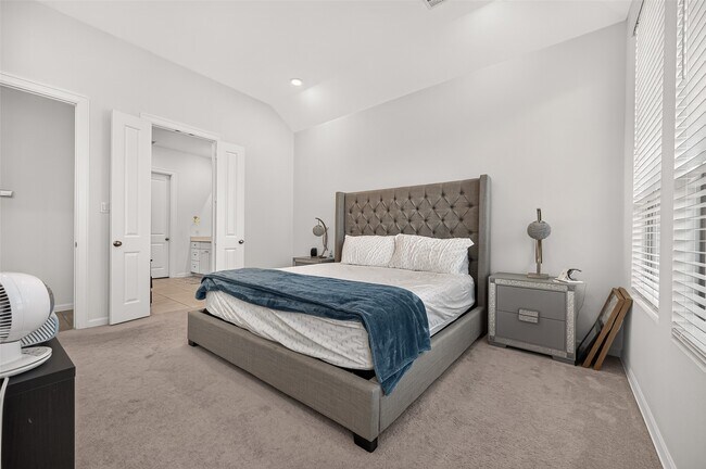 Building Photo - 18015 Blossom Spgs Ct.