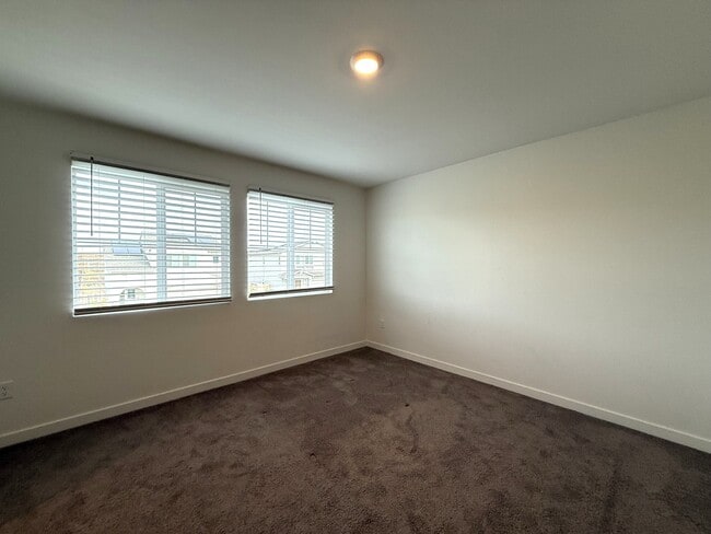 Building Photo - 3087 Thyme Pl
