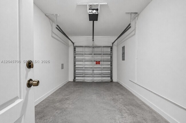 Building Photo - 8853 SW 108th Pl