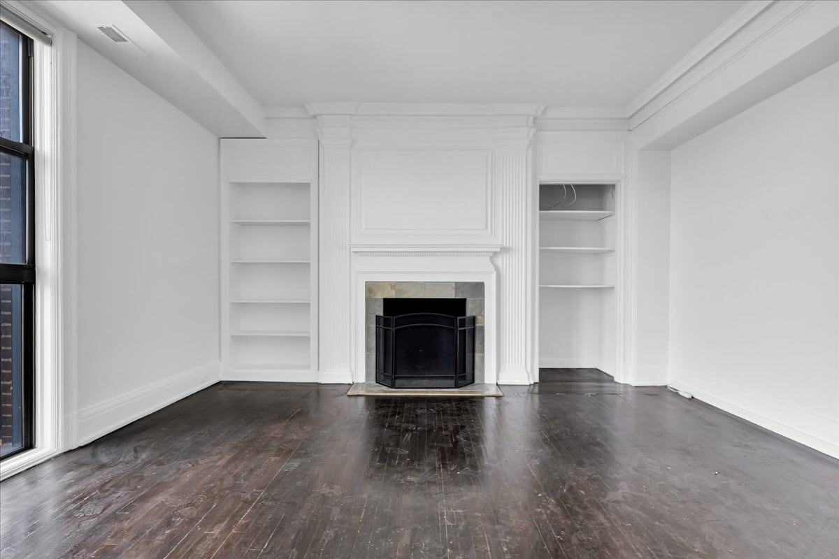 Building Photo - 2900 E Jefferson Ave