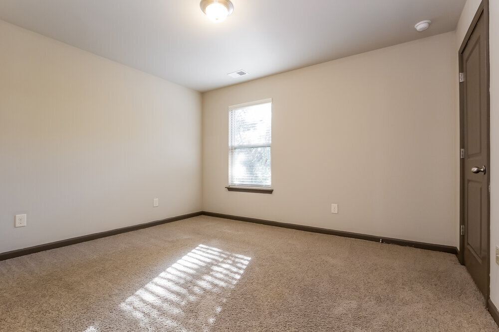 Building Photo - 631 Sweet Ashley Way