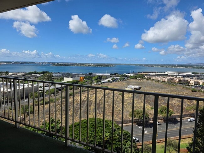 Building Photo - Lele Pono - 2 Bedroom 2 Bathroom 2 Parking...