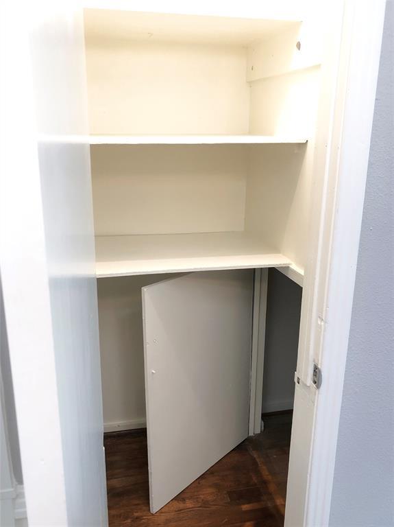 Building Photo - 2402 Watts St