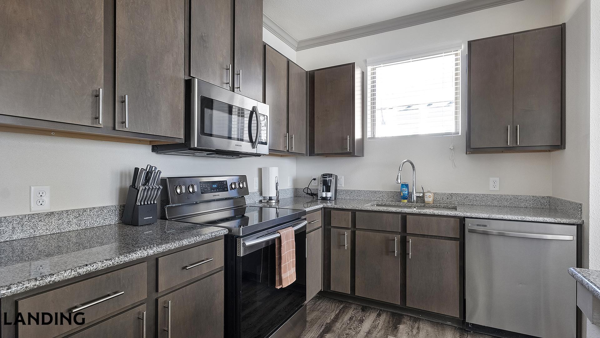 Building Photo - 12500 Shadowglen Trce