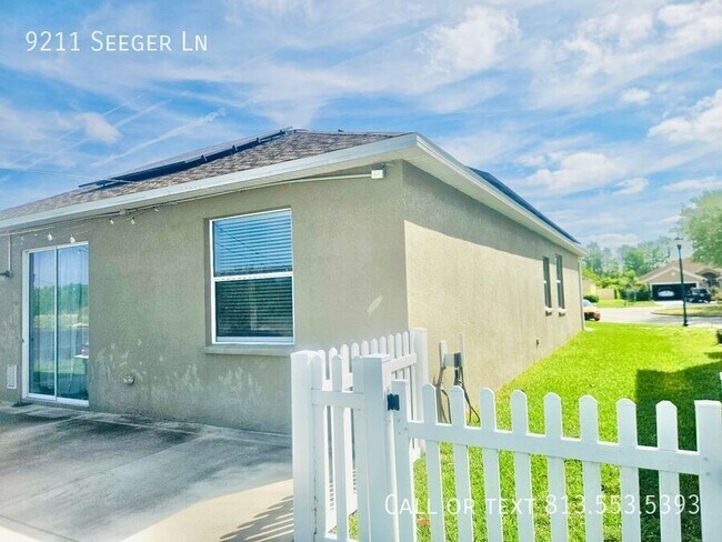 Building Photo - 9211 Seeger Ln