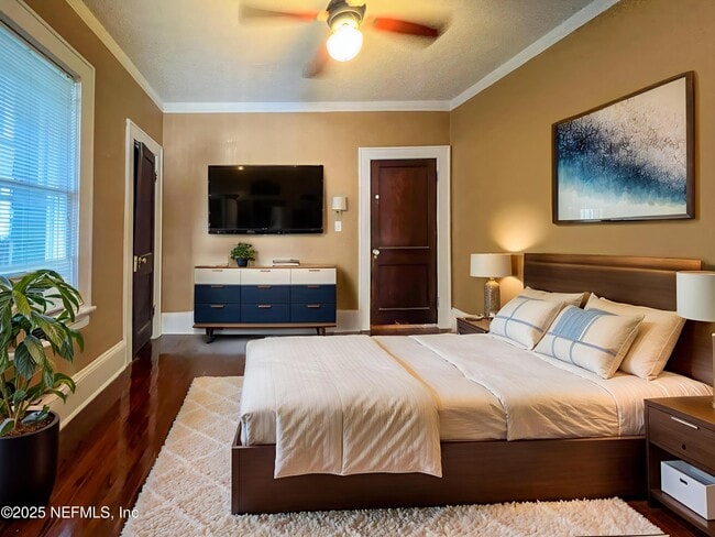 Building Photo - 2806 College St