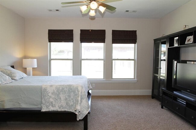 Building Photo - 24618 Jade Clover Ln