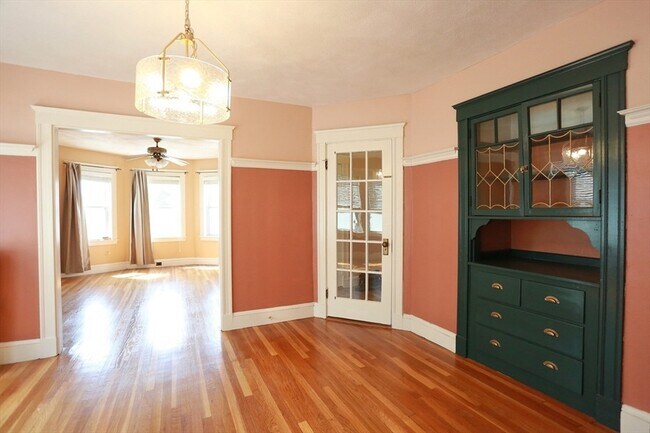 Building Photo - 38 Semont Rd