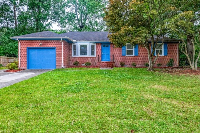 Building Photo - 5525 Greenefield Dr S