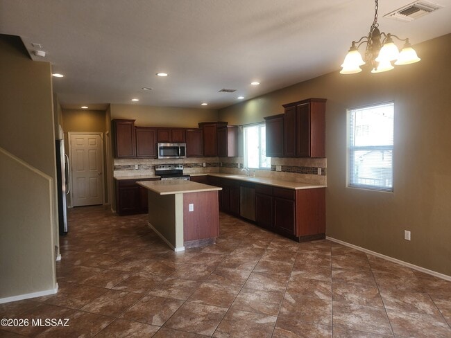Building Photo - 10615 E Native Rose Trail