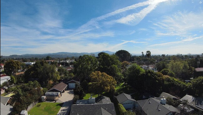 Building Photo - 185 S Myrtle Ave