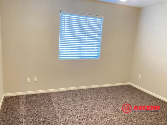 Building Photo - Beautiful 4 bedroom home!