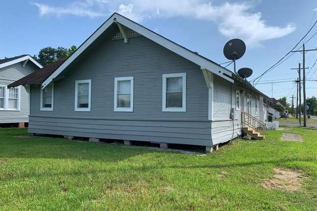 Building Photo - 1107 Avenue A