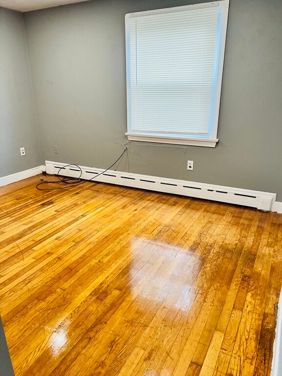 Building Photo - 8 Thorndike St